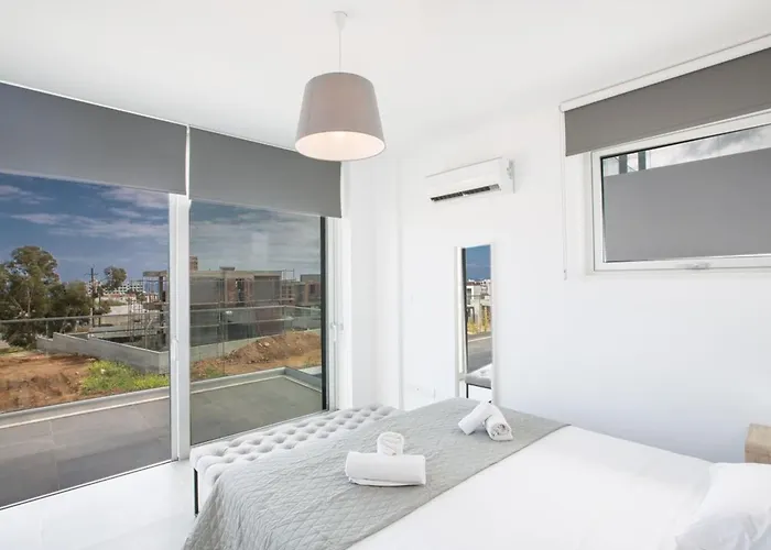 Olive Platinum, New And Luxury 4bdr With Private Pool 别墅 普罗塔拉斯