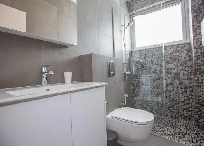 别墅 Olive Platinum, New And Luxury 4bdr With Private Pool 普罗塔拉斯