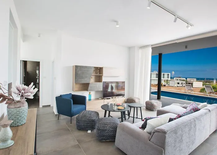 Olive Platinum, New And Luxury 4bdr With Private Pool